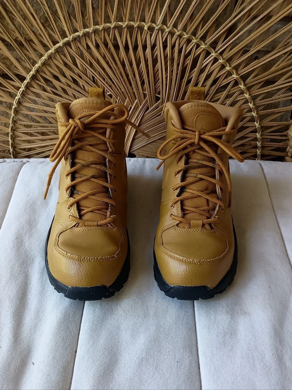 Nike Manoa Leather Outdoor Boots Kids Sizes Wheat/Black_5